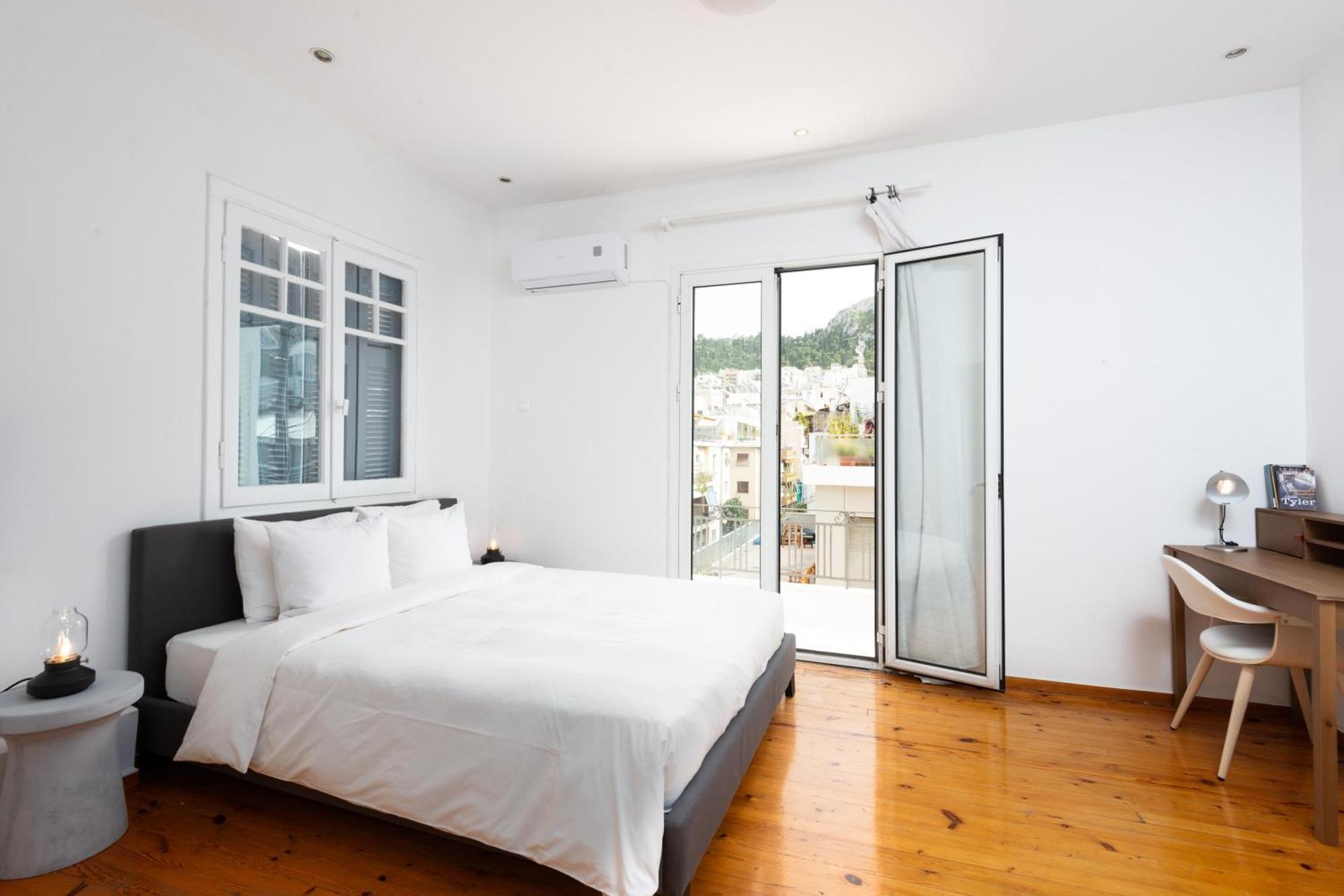 Zen Penthouse In Exarchia Apartamento